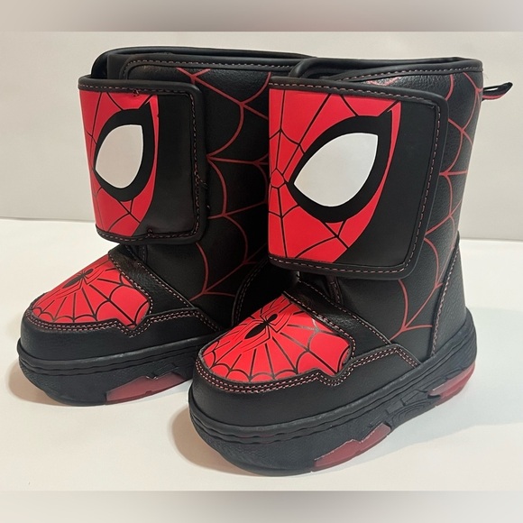 Marvel Spider-Man Themed Kids Boys Warm Winter Velcro Light-Up Boots Size 6 - Picture 3 of 9